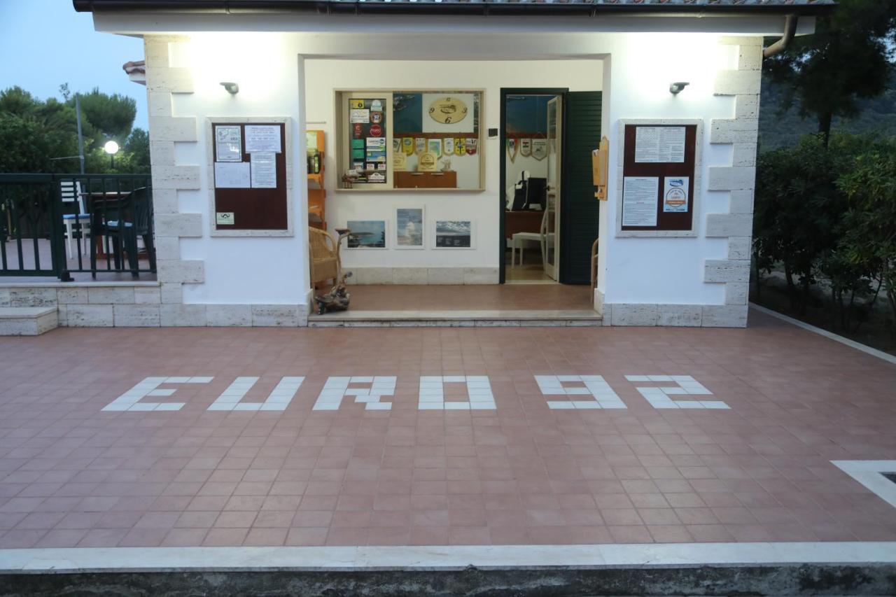 Appartamenti Euro'92 Vieste Exteriör bild